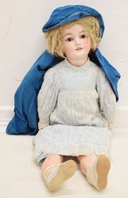 Lot 366 - Late 19th / early 20th century Simon & Halbig bisque head doll