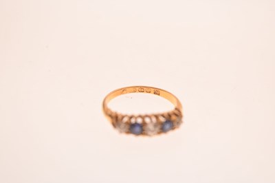 Lot 6 - Edwardian sapphire and diamond five-stone 18ct gold ring