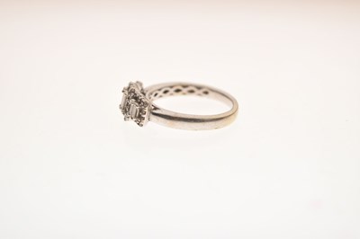Lot 1 - Fancy cut diamond cluster ring