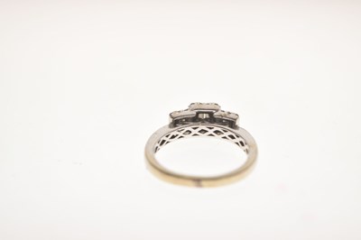 Lot 1 - Fancy cut diamond cluster ring
