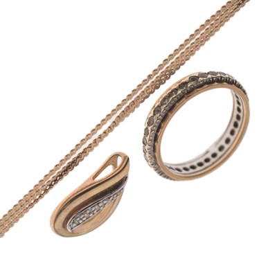 Lot 153 - 9ct gold white stone set eternity ring, 9ct gold diamond set pendant, etc