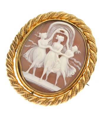 Lot 21 - Shell cameo brooch