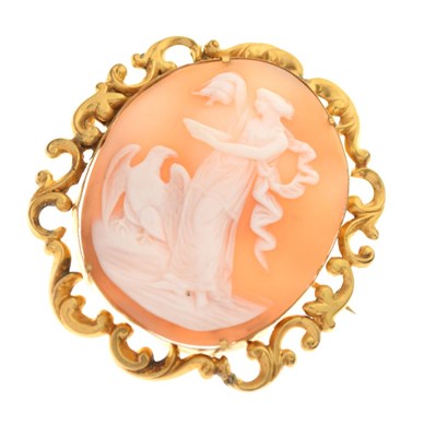 Lot 82 - Victorian shell cameo brooch