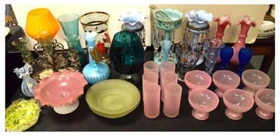 Lot 506 - Assorted coloured glass