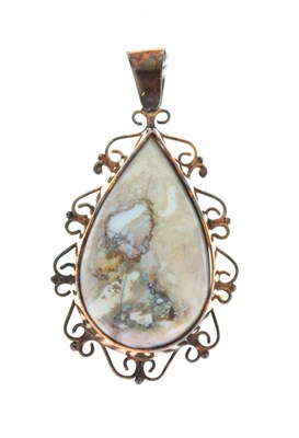 Lot 72 - Opal set  '9ct' pendant