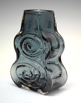 Lot 448 - Geoffrey Baxter for Whitefriars Glass - indigo 'Cello' vase