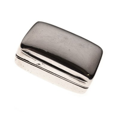 Lot 175 - George III silver vinaigrette of rectangular form