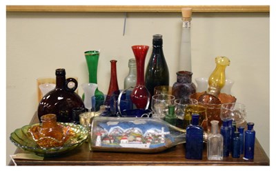 Lot 718 - Collection of glass
