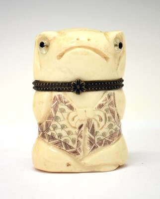 Lot 258 - Bone frog/toad scent bottle