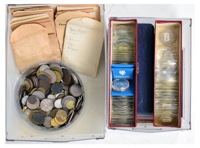 Lot 142 - Quantity of GB and World coinage
