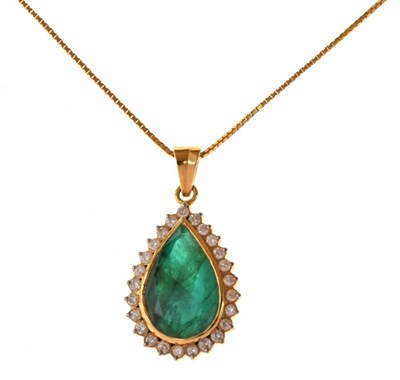 Lot 60 - Emerald and diamond cluster pendant on a chain