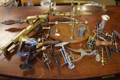 Lot 592 - Merritt bar corkscrew and bottle cradle