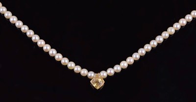 Lot 75 - Uniform row of cultured pearls