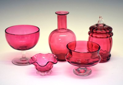 Lot 724 - Group of cranberry glassware (5)