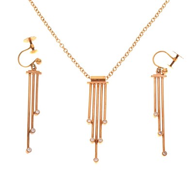Lot 63 - 9ct gold diamond pendant and earrings set
