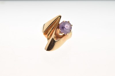 Lot 30 - Danish amethyst ring