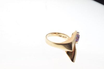 Lot 30 - Danish amethyst ring
