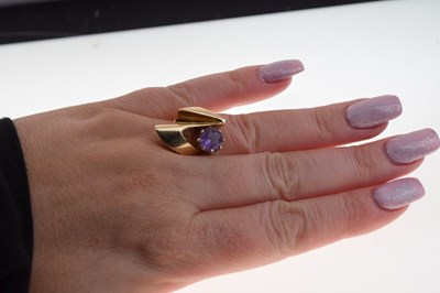 Lot 30 - Danish amethyst ring