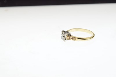 Lot 1 - Diamond single stone ring