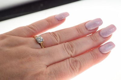 Lot 1 - Diamond single stone ring