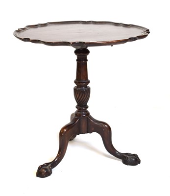 Lot 629 - Pie crust table