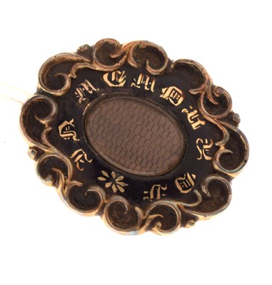 Lot 27 - Victorian mourning brooch