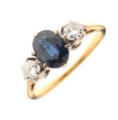 Lot 17 - Sapphire and diamond three stone ring