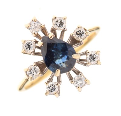Lot 16 - 18ct gold sapphire and diamond ring