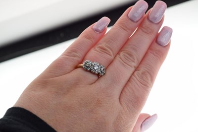 Lot 14 - Late Victorian diamond triple cluster ring