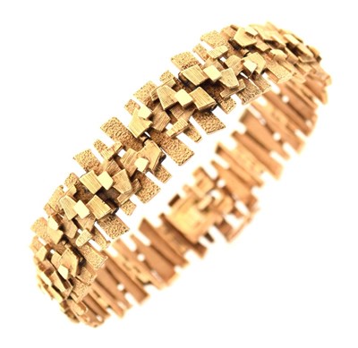 Lot 55 - 9ct gold Modernist bracelet, by David Shackman & Sons