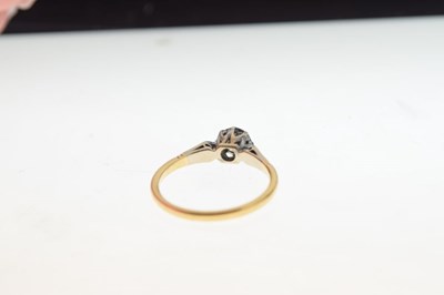 Lot 5 - Solitaire diamond ring