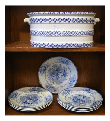 Lot 638 - Eight blue and white transfer decorated plates