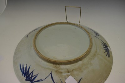 Lot 226 - Large Chinese blue and white porcelain charger