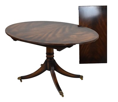 Lot 527 - Reproduction dining suite