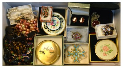 Lot 78 - Quantity of costume jewellery