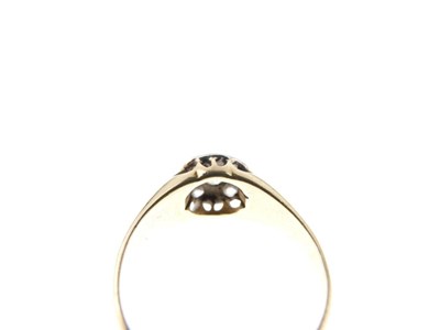 Lot 9 - George V 18ct gold five stone diamond ring