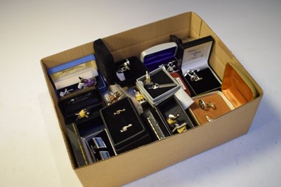Lot 80 - Bag assorted cufflinks - novelty/themes