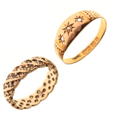Lot 32 - 18ct gold Victorian ring and 9ct gold synthetic spinel ring