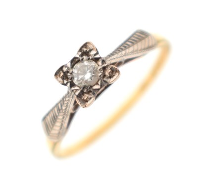 Lot 7 - Diamond single stone ring