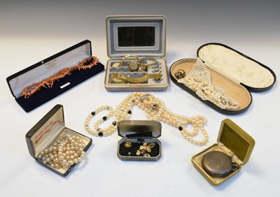 Lot 99 - Quantity of costume jewellery and watches