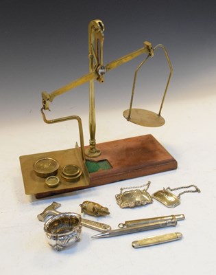Lot 274 - Group of collectables