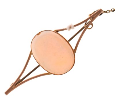 Lot 63 - Opal bar brooch