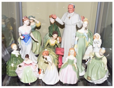 Lot 449 - Thirteen Royal Doulton figures