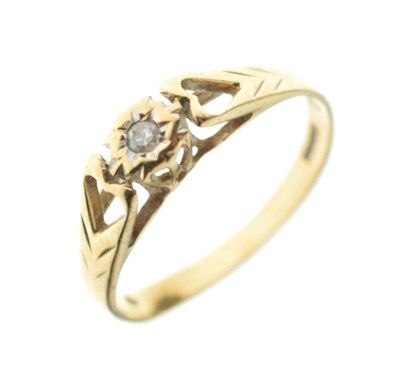 Lot 4 - 9ct gold illusion set diamond single stone ring