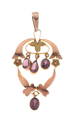 Lot 88 - Edwardian yellow metal pendant