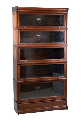 Lot 527 - Globe Wernicke modular bookcase