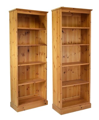 Lot 647 - Two pine bookcases