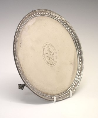 Lot 147 - George III silver salver/waiter of circular form