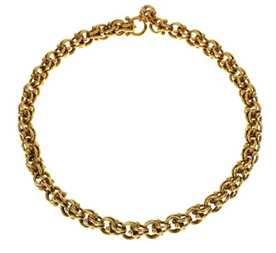 Lot 35 - 18ct gold fancy link chain
